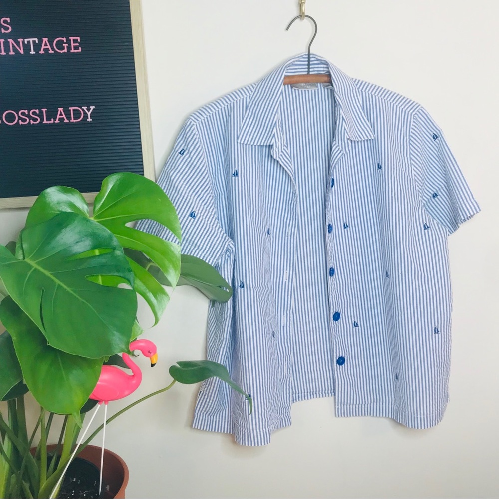 VTG Nautical Crop Seersucker Button Up Popover - Picture 2 of 6